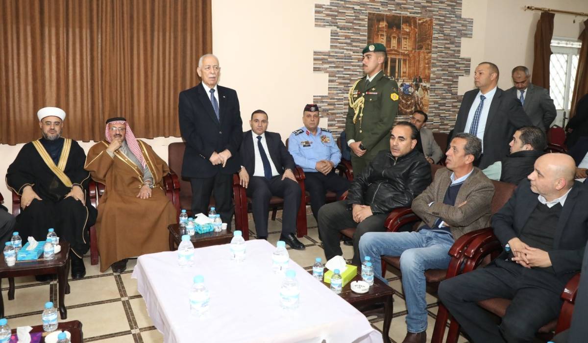 مندوبا عن الملك وولي العهد.. العيسوي يعزي عشيرة الشبلي العبادي