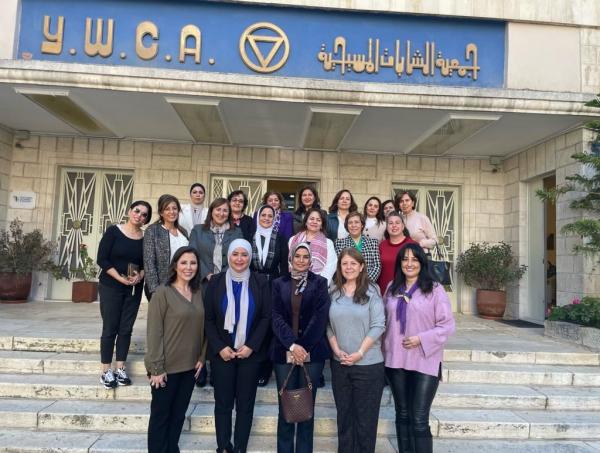 سيدات الميثاق الوطني تزور جمعية الشابات المسيحية