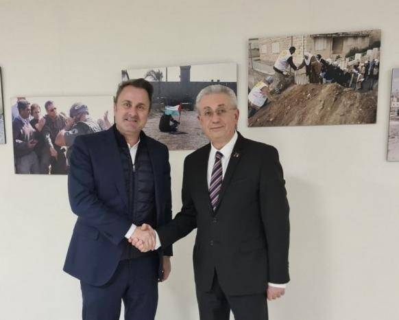 د.مصطفى البرغوثي يشرح لنائب رئيس وزراء لوكسمبرغ خطورة العدوان الإسرائيلي على غــزة