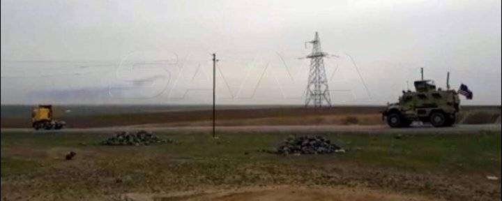 الاحتلال الأمريكي في سوريا يدخل أسلحة وذخائر ومواد لوجستية إلى قواعده بريف الحسكة