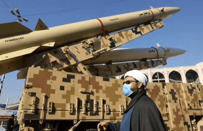 إيران تعلن استهداف مواقع لقيادات داعش في سوريا