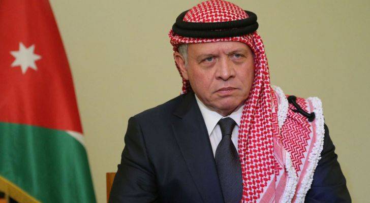 جلالة الملك يهاتف عربيات معزيا بوفاة والدته