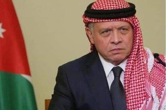 جلالة الملك يعزي عشيرة العليمات و آل شقوارة