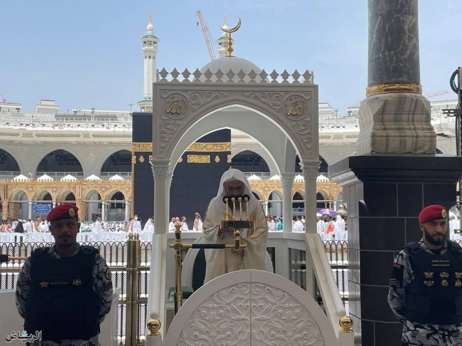 خطيب المسجد الحرام: الحياة الحقيقية هي حياة البر والطاعة لله ورسوله