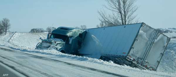 مقتل العشرات جراء عواصف شتوية تضرب الولايات المتحدة