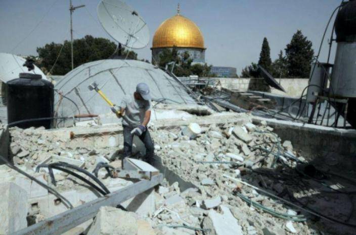 الاحتلال يجبر مقدسيا على هدم منزله ذاتيا في سلوان