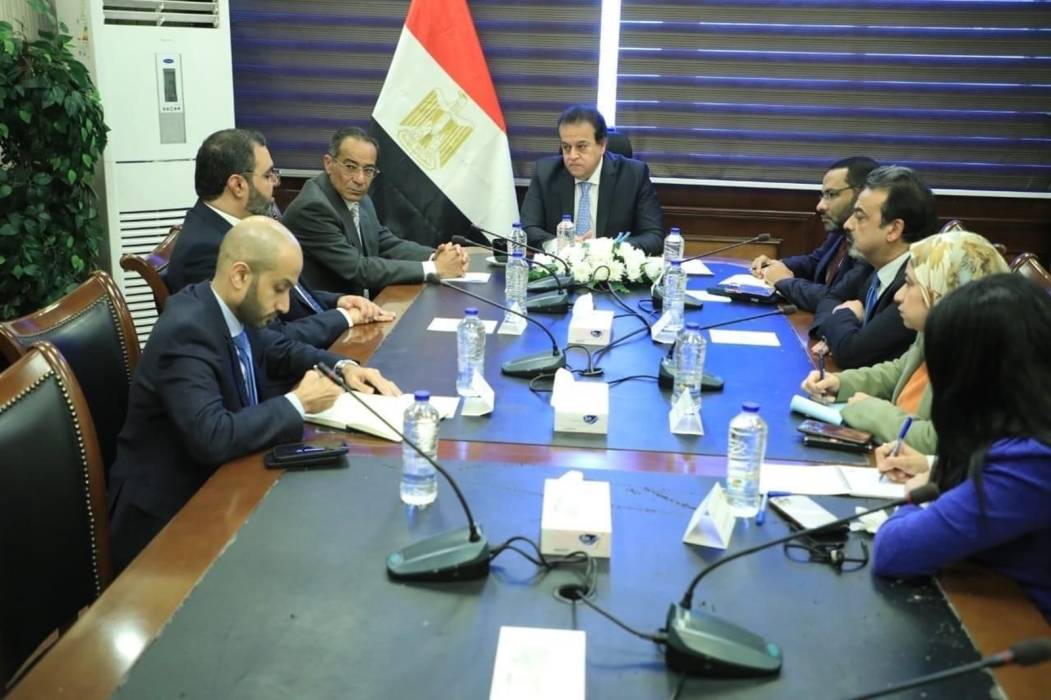 بحث تشييد معمل إماراتي متخصص في الاختبارات الجينية بمصر