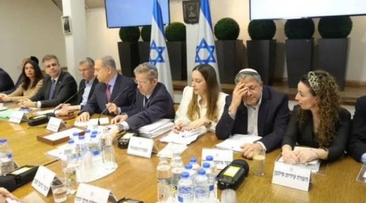 كابينت الاحتلال يصادق على تحويل الجزء المقتطع من اموال المقاصة والمخصص لغزة إلى بنك في النرويج