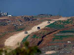 استخرجت الجثث منها.. إسرائيل دمرت قبورا بحثا عن الرهائن