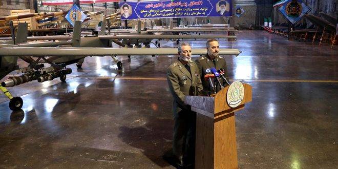 قائد الجيش الإيراني: قوة إيران القتالية تزداد مع إنتاج الطائرات المسيرة