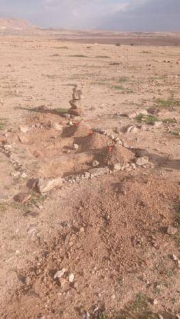 مستوطنون ينفذون أعمال حفر بمحاذاة عرب المليحات شمال غرب أريحا تمهيدا للاستيلاء على مزيدا من الأراضي