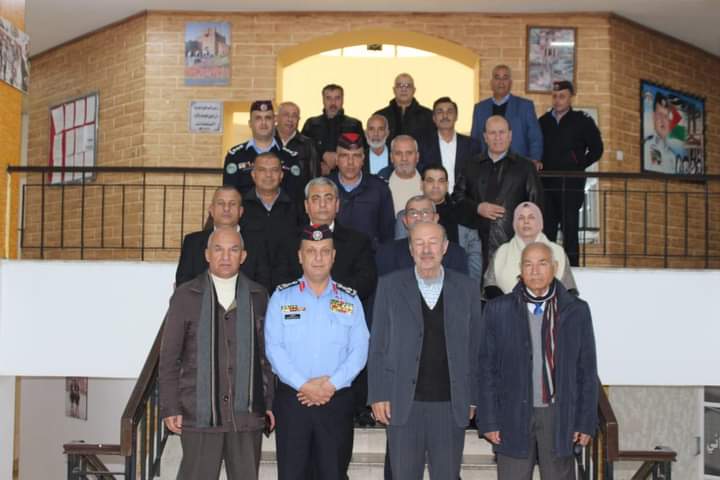 العميد الدكتور جمعة الحمايدة يلتقي بمتقاعدين عسكريين في البلقاء