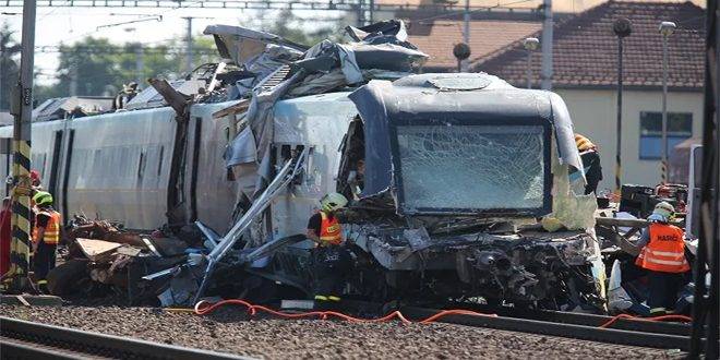 مصرع شخص وإصابة 15 آخرين في حادث تصادم شرق جمهورية التشيك