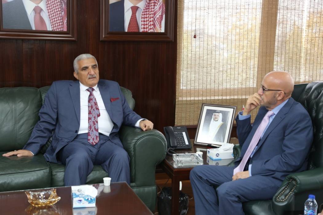 وزير المياه والري يستقبل مدير عام اكساد ويبحث أوجه التعاون المشترك