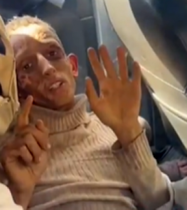 إنتشال شاب قضى 8 أيام تحت أنقاض منزل بخانيونس