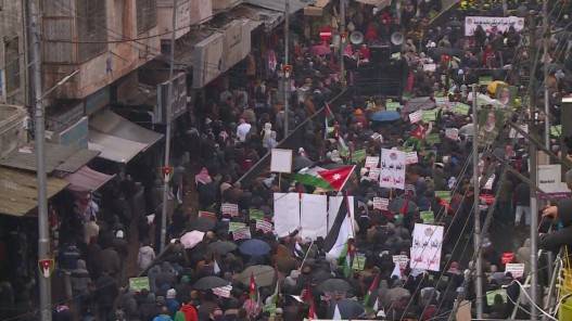 انطلاق مسيرات حاشدة في عدة محافظات نصرة لأهل  غزة
