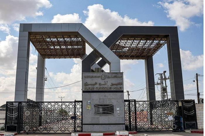 هيئة المعابر في غزة : اجلاء 61 أردنيا عبر معبر رفح