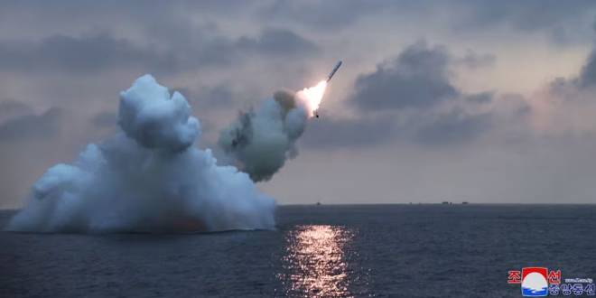 كوريا الديمقراطية تنجح في اختبار إطلاق صواريخ كروز من غواصة