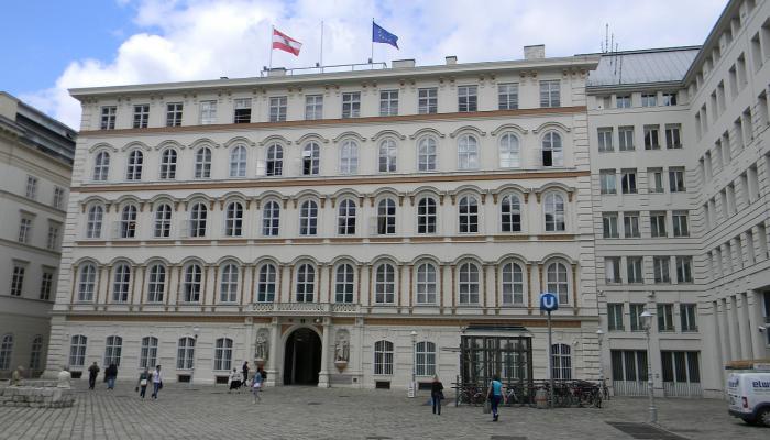 النمسا تعلق مدفوعاتها للأونروا