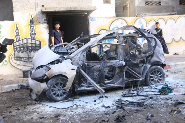 دبابات الاحتلال الإسرائيلى تحاصر طفلة بعد قتل جميع أسرتها بمدينة غزة