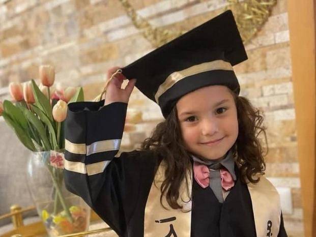 الطفلة هند تشتغيث .. تعالوا خدوني أنا خايفة