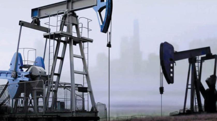 النفط يسجل 7 خسائر أسبوعية مع تراجع آمال خفض أسعار الفائدة