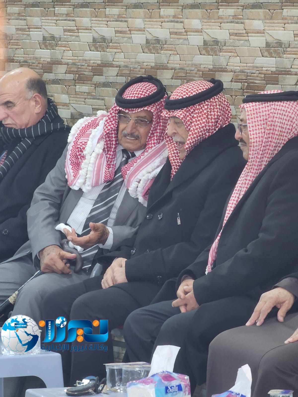 العيسوي ينقل تعازي الملك وولي العهد إلى عشيرة ابو السعود   ...صور