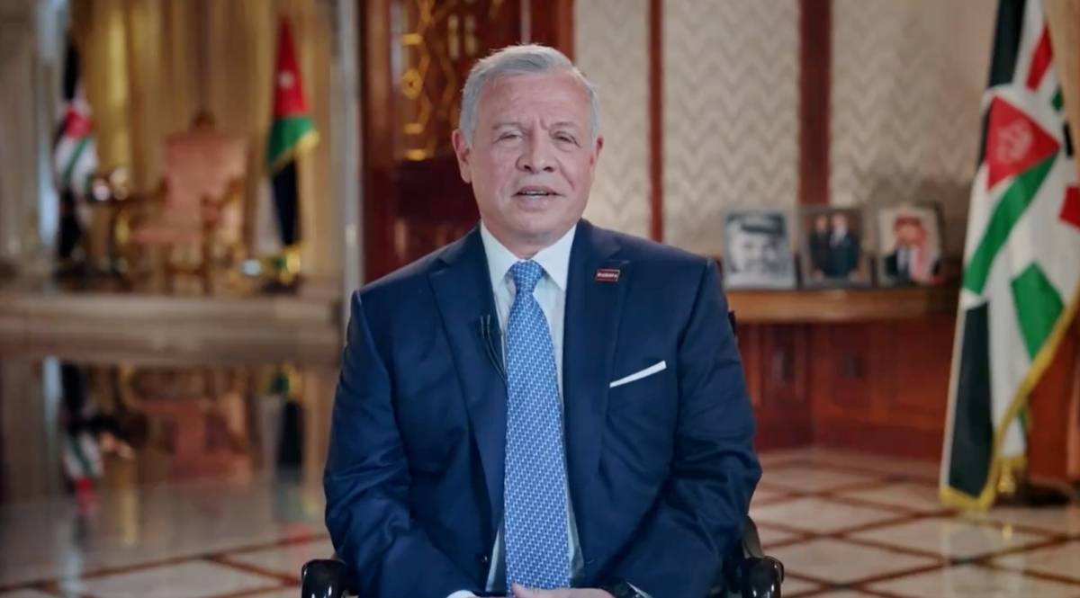 الملك: عاهدت الحسين أن أخدم هذا الشعب الكريم وأن أحمي هذا الوطن العزيز بشرف وأمانة