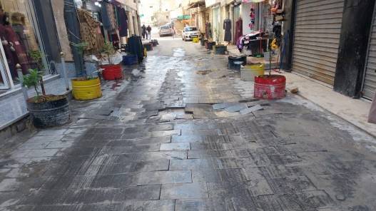 بلدية جرش تحيل عطاء لتعبيد طرق داخل الوسط التجاري بـ 216 ألف دينار