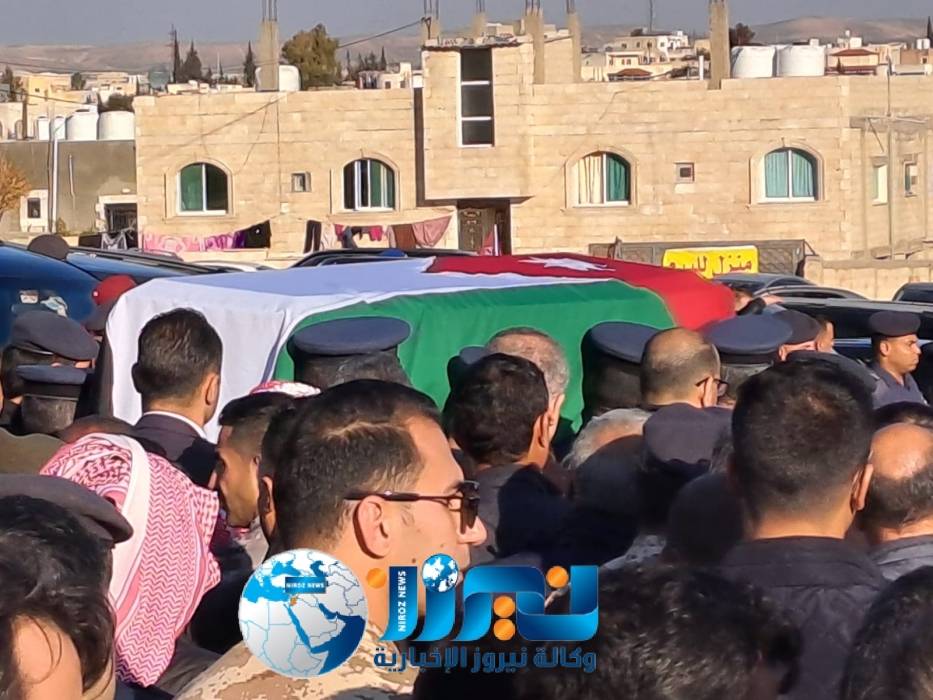 القوات المسلحة و بني صخر تشيعان جثمان الشهيد محمد الخضير ...صور وفيديو 
