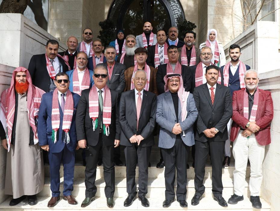 رئيس الديوان الملكي يلتقي وفدين من أبناء الرمثا و عشائر آل خطاب ...صور
