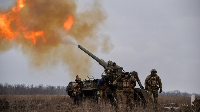 الجيش الروسي يفشل هجمات قوات نظام كييف ويسقط 98 مسيرة