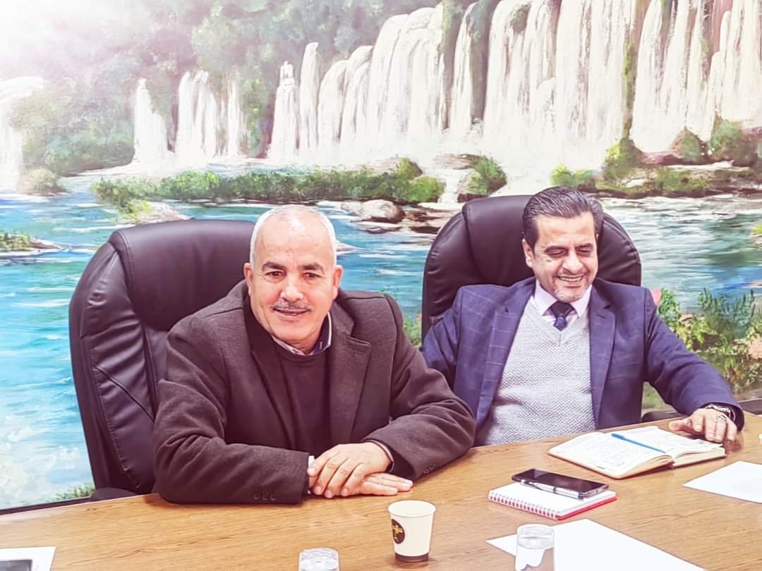 الزرقاء الأولى تبحث خطة مأسسة جائزة الملكة رانيا ودعم المتأهلين في الجائزة...صور