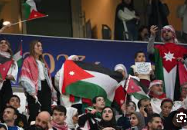 الشارع الرياضي يشيد بقرار الدعم الحكومي لاتحاد كرة القدم