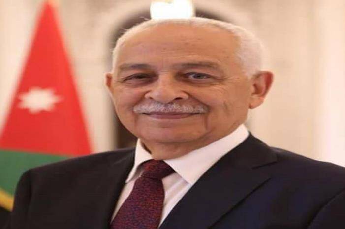 مندوبا عن الملك وولي العهد.. العيسوي يعزي آل عريقات