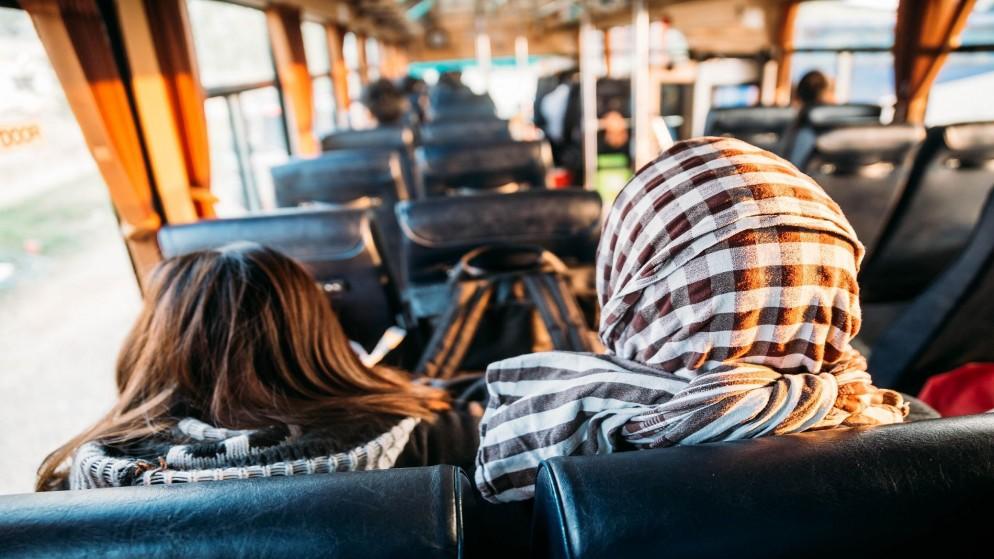 مشروع حكومي لتأهيل بنية مراكز الانطلاق والوصول بالمحافظات