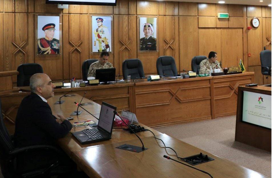 رئيس المركز الوطني للأمن السيبراني يحاضر في كلية الدفاع الوطني