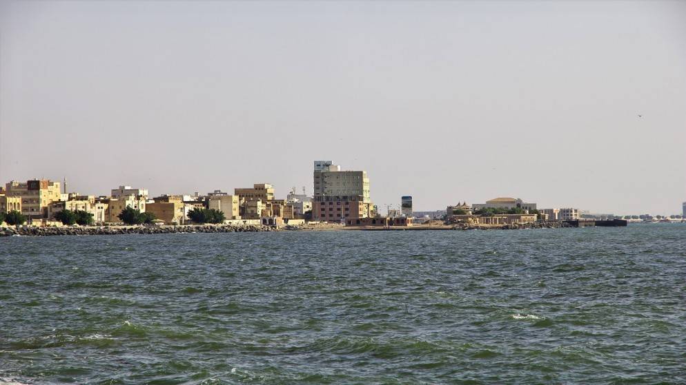 وزيرة النقل تبحث مع السفير اليمني أزمة البحر الأحمر