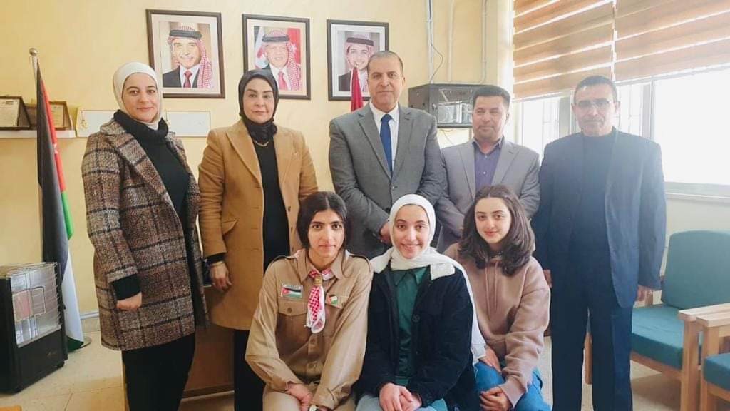 ضمن جولاته التفقدية الشوابكة يزور مدرسة المروج الثانوية الشاملة للبنات.