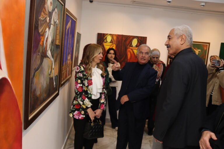 معرض فني أردني عراقي بمناسبة عيد ميلاد الملك واليوبيل الفضي