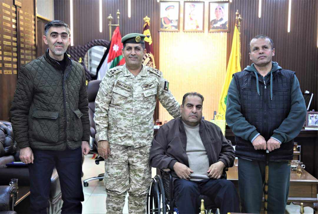 قائد المنطقة العسكرية الجنوبية يلتقي وفداً من الهيئة الهاشمية للمصابين العسكريين
