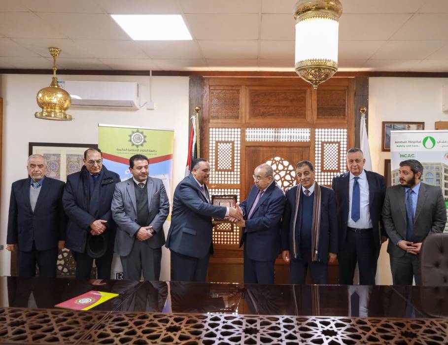 العلوم الإسلامية ومستشفى عمان الجراحي يوقعان اتفاقية تعاون مشترك.