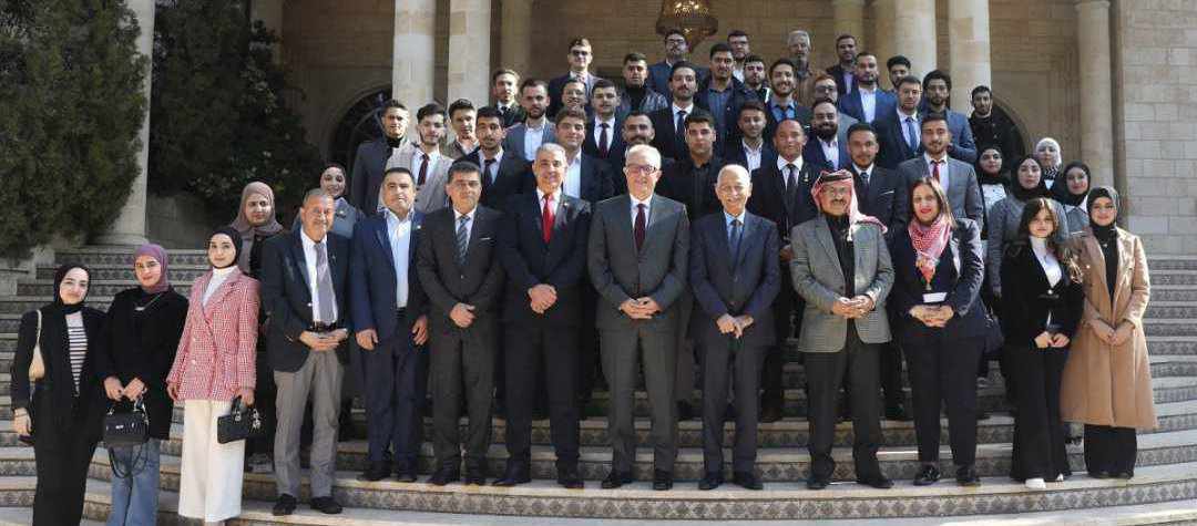 رئيس الديوان الملكي الهاشمي يلتقي وفدا من جامعة اليرموك...صور