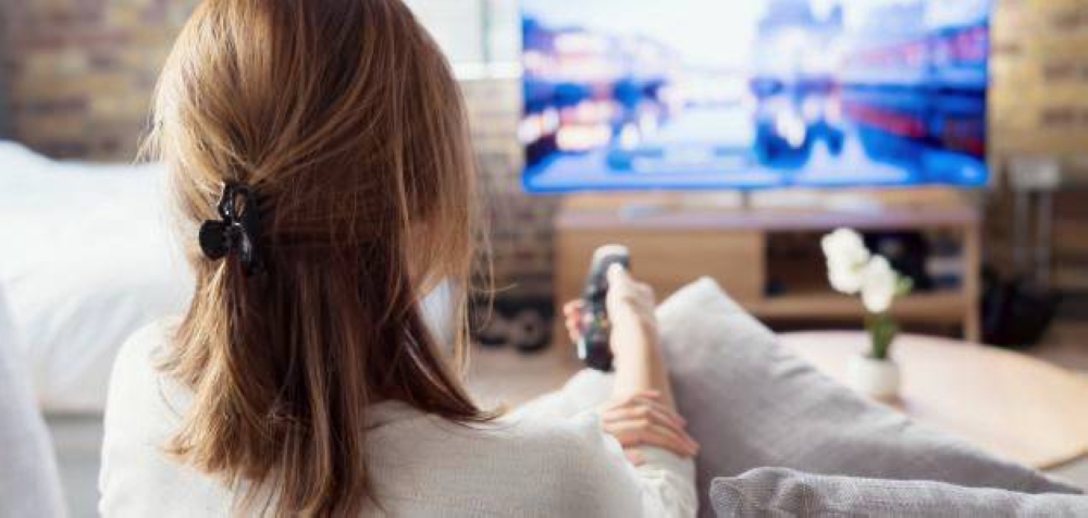 مشاهدة التلفزيون تزيد نسبة التبول ليلاً 48 