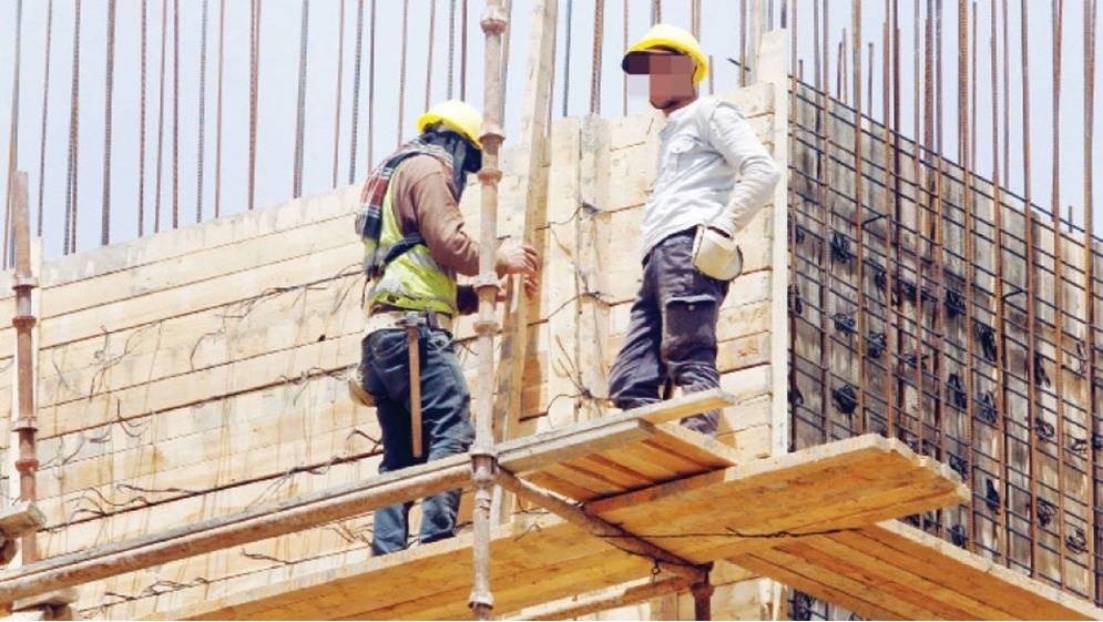 متى سيجري ضبط العمل غير المنظم تحت مظلة الضمان والتأمين الصحي؟