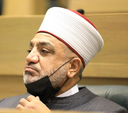 الحكومة: لن نبيع الأراضي الوقفية بالأردن