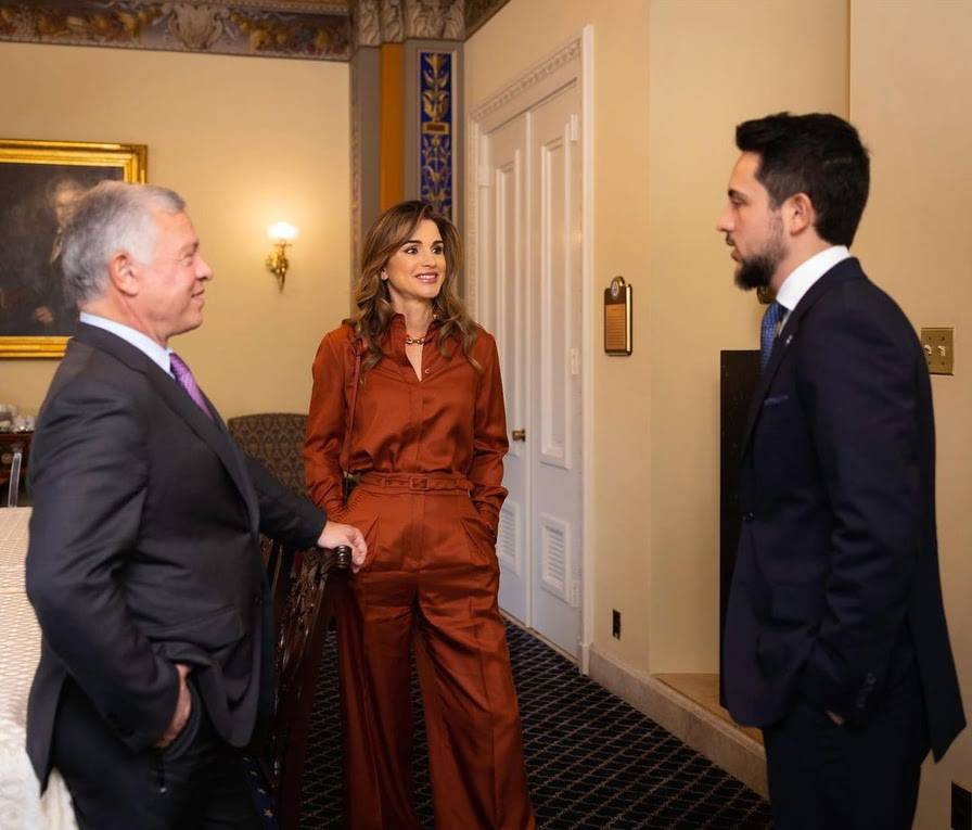 الملك والملكة وولي العهد يستهلون زياراتهم لمحافظات المملكة من العقبة