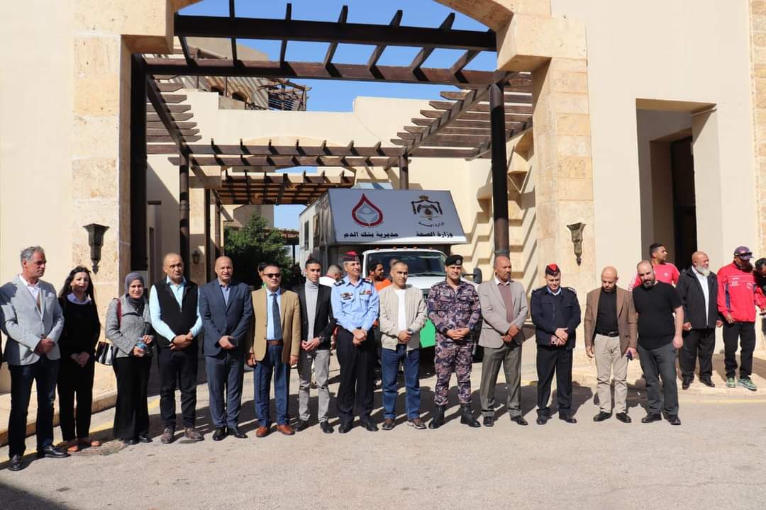 الأمن العام وحملة التبرع بالدم في منطقة البحر الميت...صور