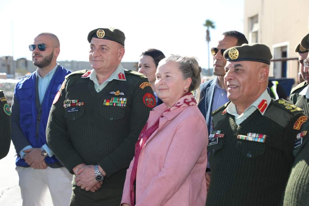 القوات المسلحة تتسلم مستشفى ميداني ميدانياً ..صور