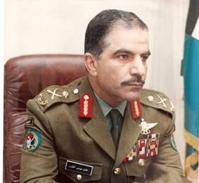 الفريق الطيب  يهنئ الملك بالذكرى الثامنة والستين لتعريب قيادة الجيش العربي